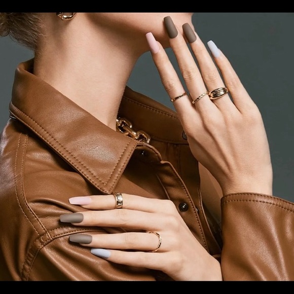 Kiss press on nails - Picture 3 of 4